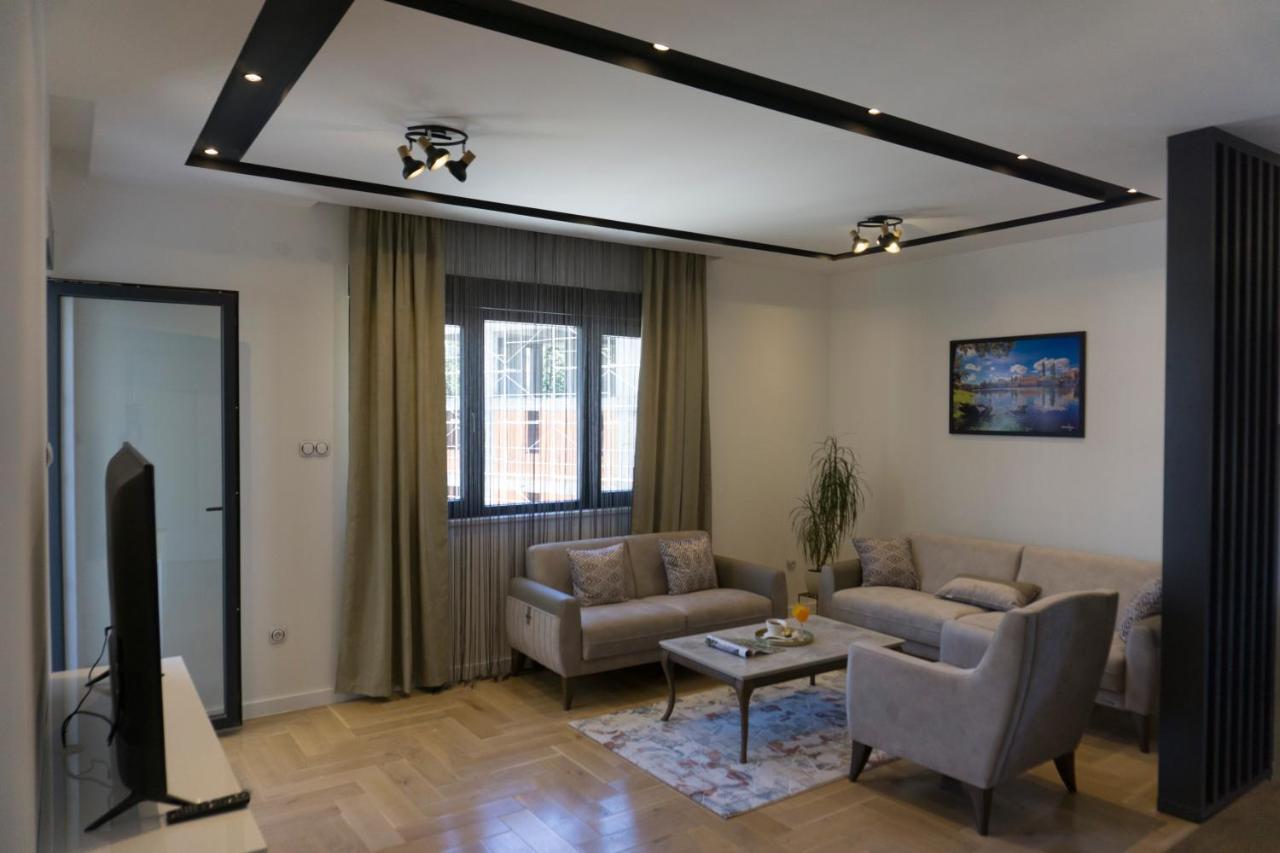 Apartman Aurora トレビニエ エクステリア 写真