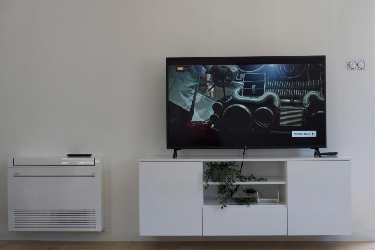 Apartman Aurora トレビニエ エクステリア 写真